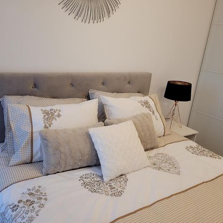 4Qualis Apartment Brasov Ngoại thất bức ảnh