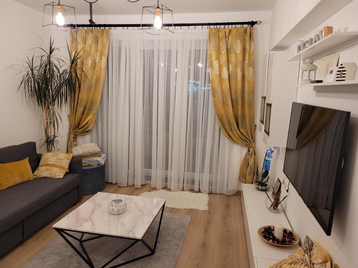 4Qualis Apartment Brasov Ngoại thất bức ảnh