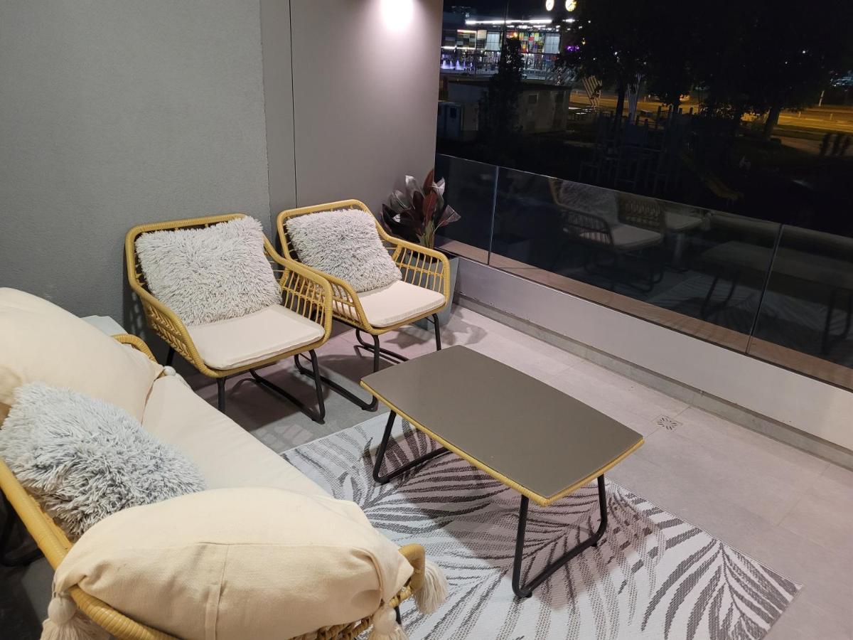4Qualis Apartment Brasov Ngoại thất bức ảnh