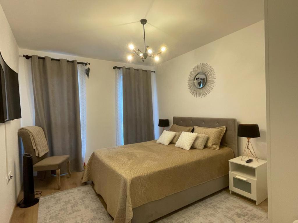 4Qualis Apartment Brasov Ngoại thất bức ảnh