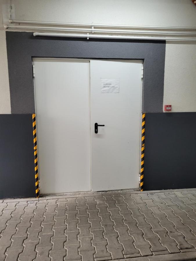 4Qualis Apartment Brasov Ngoại thất bức ảnh